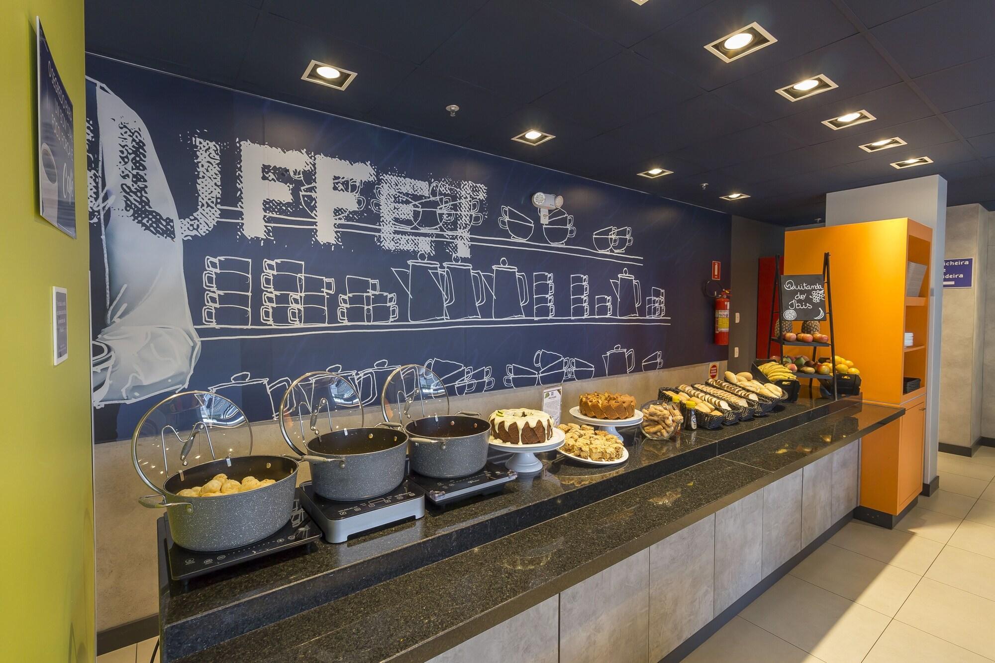 ibis budget Blumenau Exterior foto